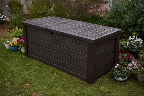 150 Gallon Outdoor Storage Deck